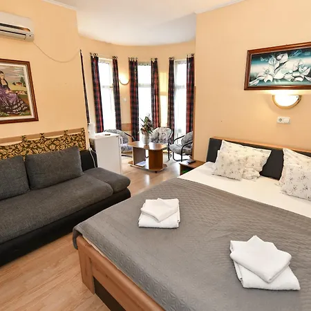 Guest house Laguna Panzio Szantod