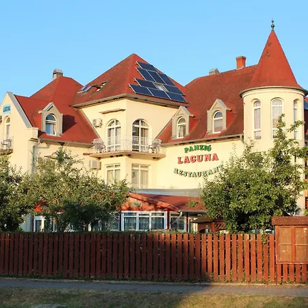 Guest house Laguna Panzio